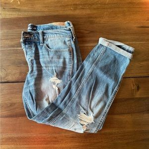 hollister distressed boyfriend jeans